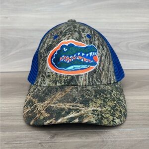 Captivating Headgear University of Florida Gators Camo Snapback Hat Mesh Cap